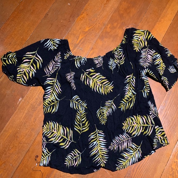 Maurices Tops - Maurices BlackShirt with Leaf Pattern